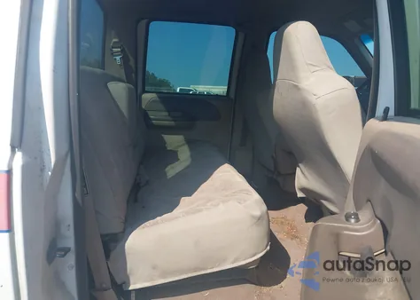 2002 Ford F250 Super Duty z USA, uszkodzony, nr VIN 1FTNW21F42EB41128